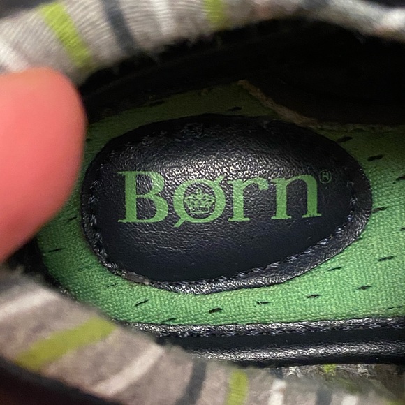 Born gray and green shoes - Picture 7 of 9
